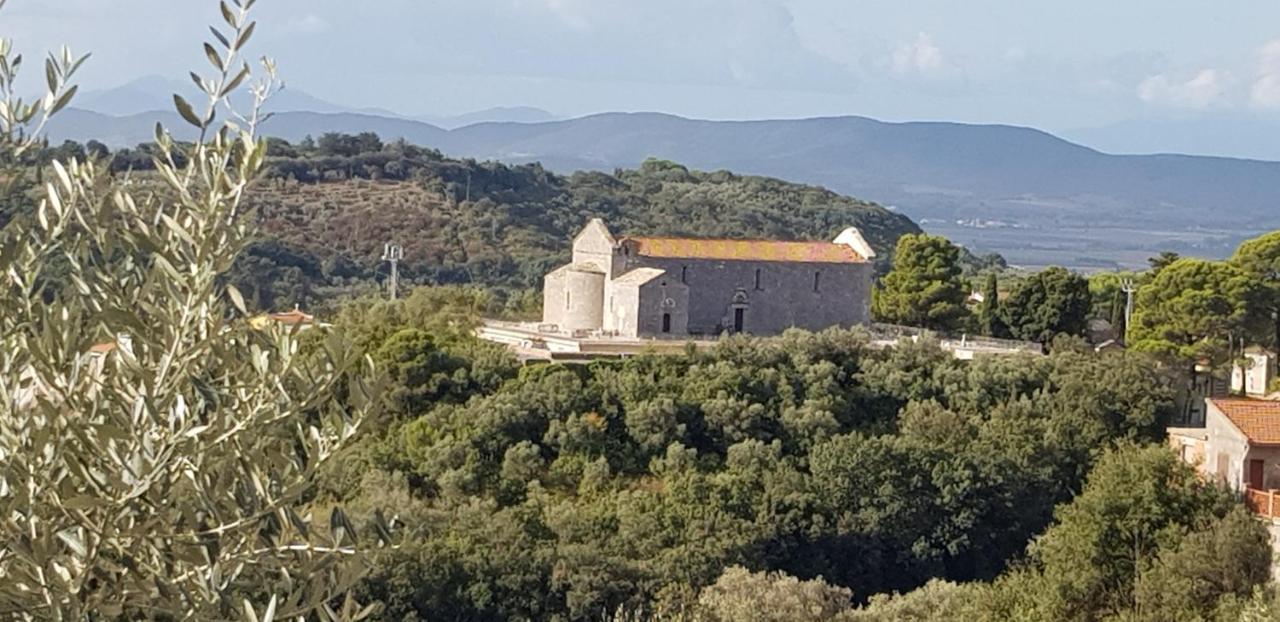 Sestosenso Suites Campiglia Marittima Exterior photo